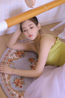 四个自杀的少女